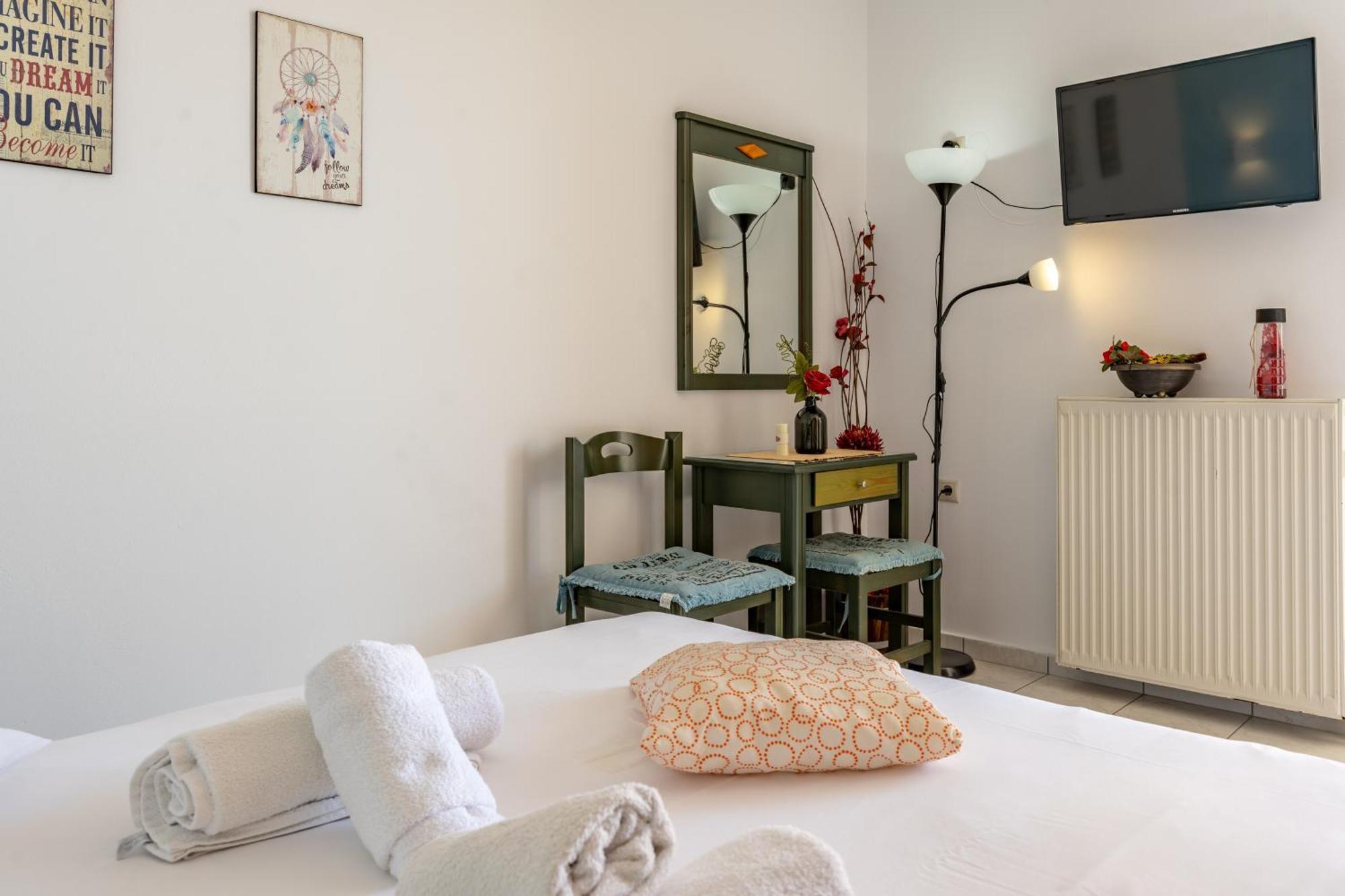 Mandy Seafront Studios Закинтос Номер фото