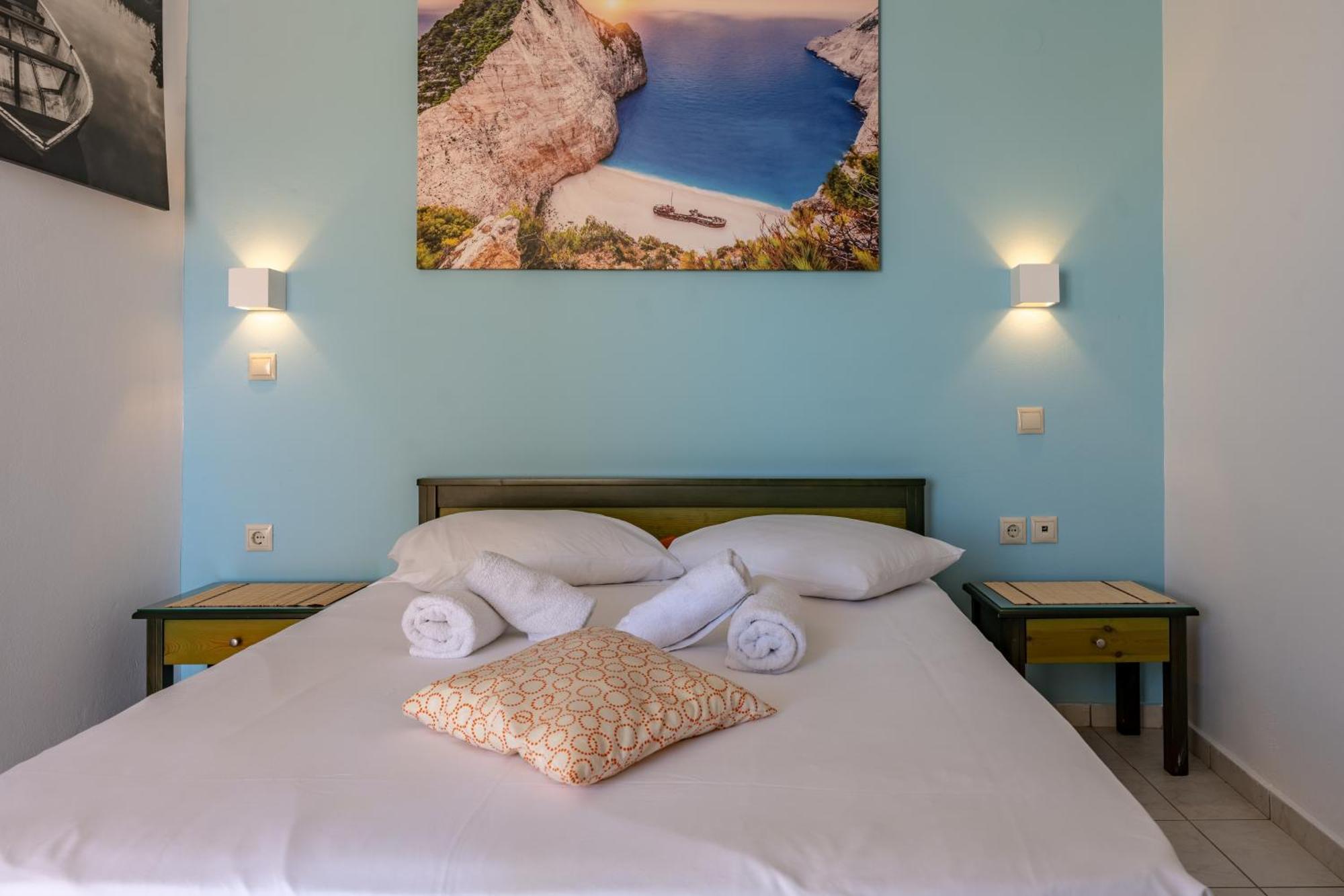 Mandy Seafront Studios Закинтос Номер фото
